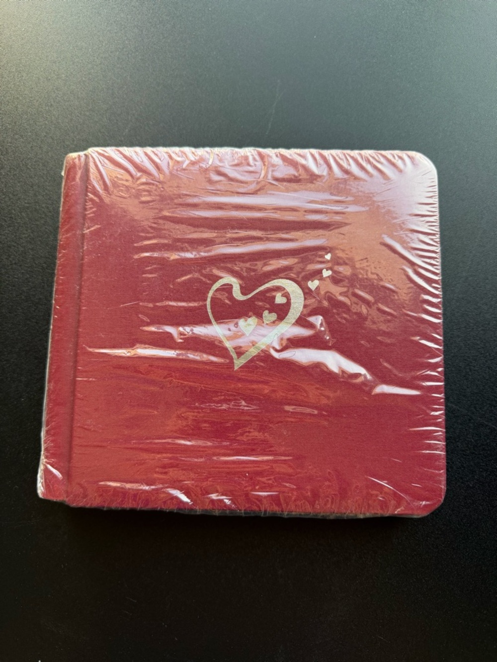 Creative Memories Red Mini Album with Gold Heart Accent 7x7